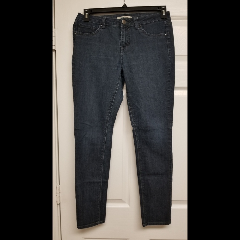 Dark stone blue jeans